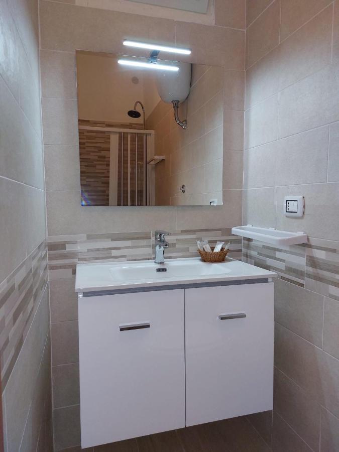 Esther Guest House Castel Volturno Dış mekan fotoğraf