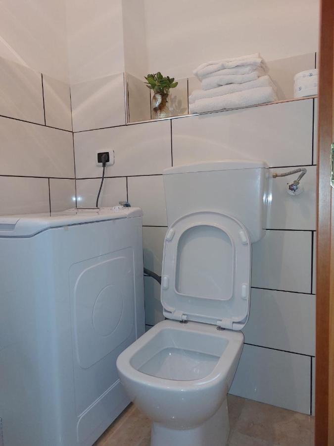 Esther Guest House Castel Volturno Dış mekan fotoğraf